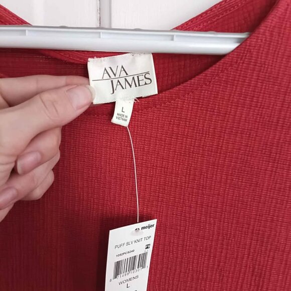 Ava James Women's Puff Sleeve Shirt - Picture 2 of 3